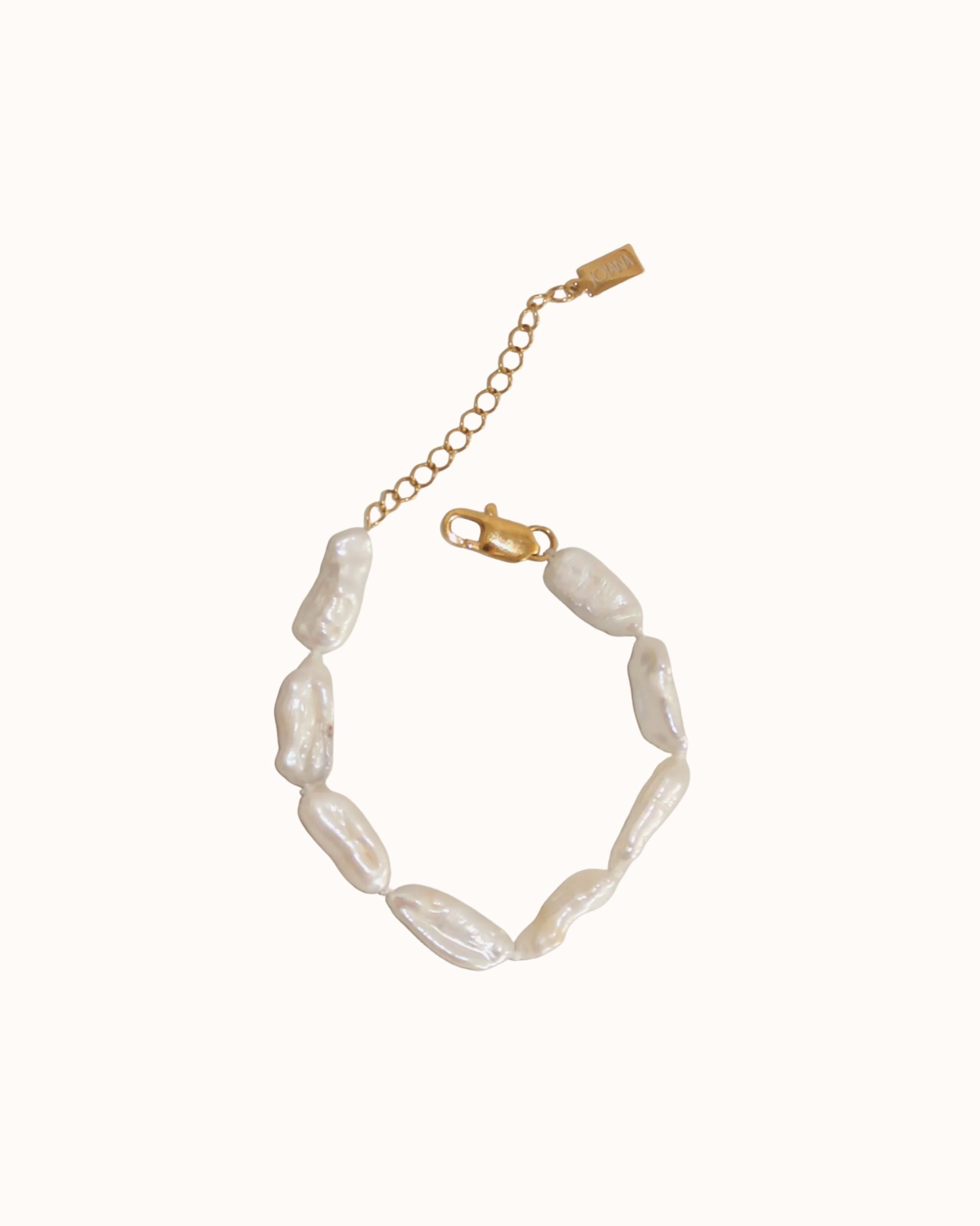 126.jpg Biwa Pearl Bracelet - Image 1