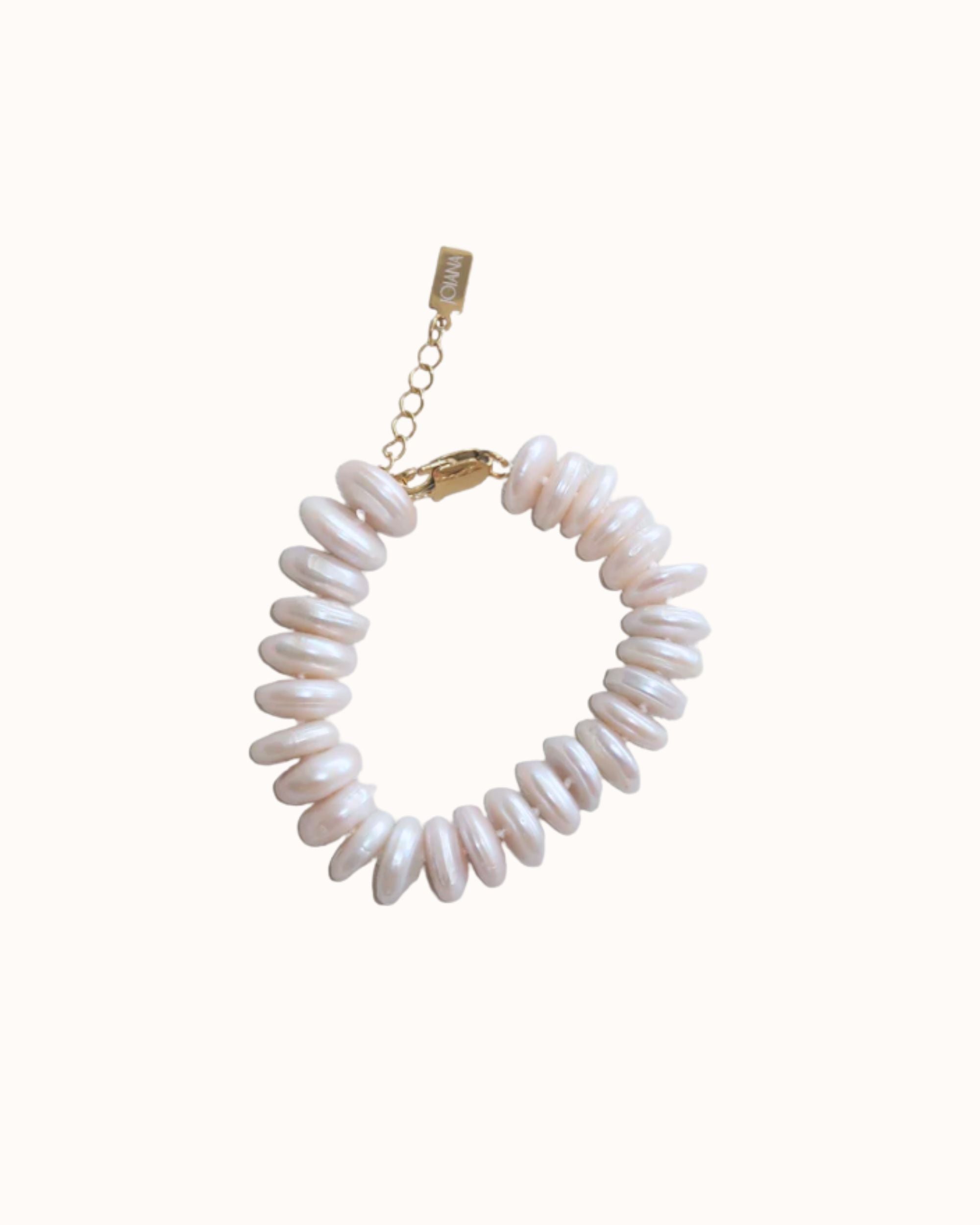133.jpg Rondelle Pearl Bracelet - Image 1